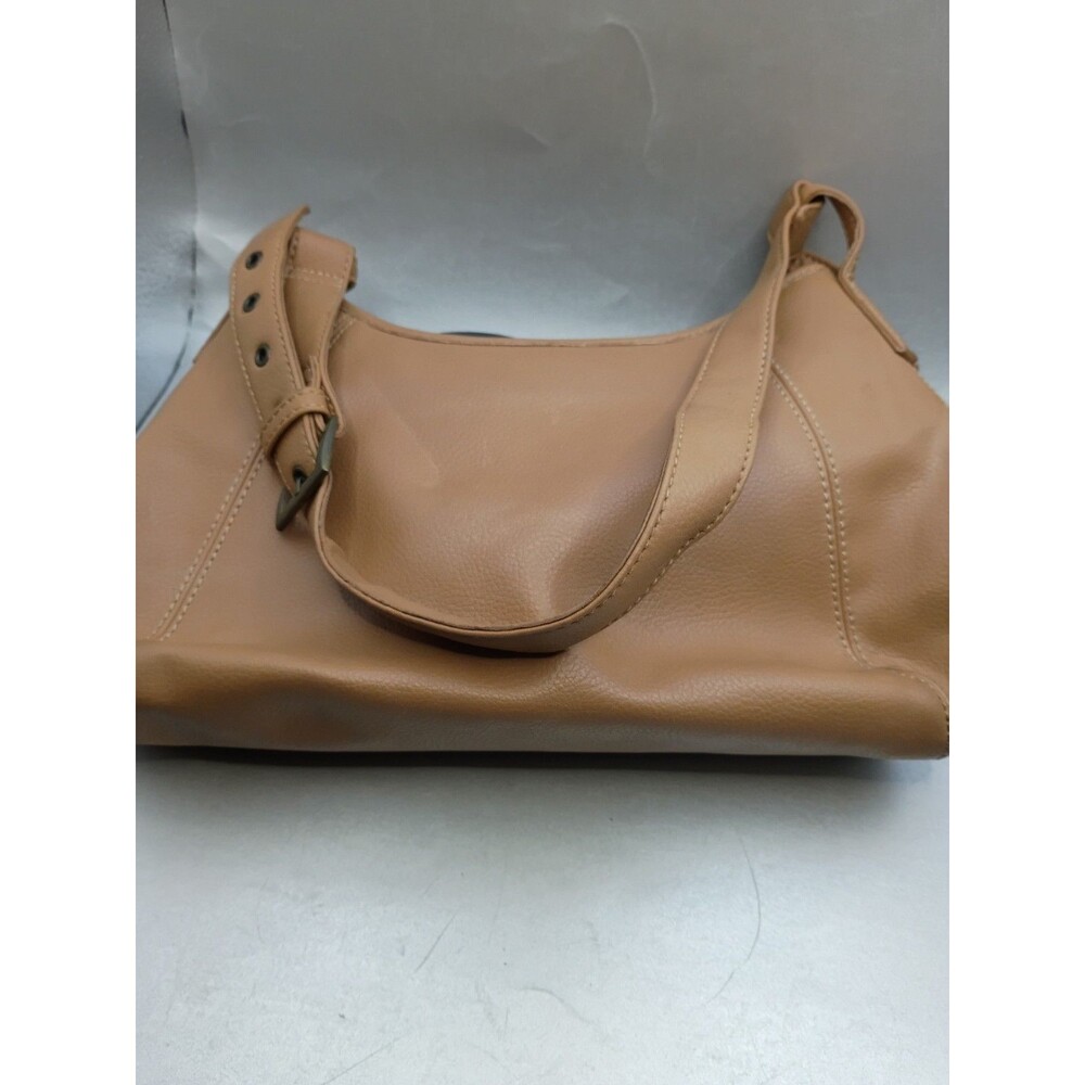 relic leather bag Brown